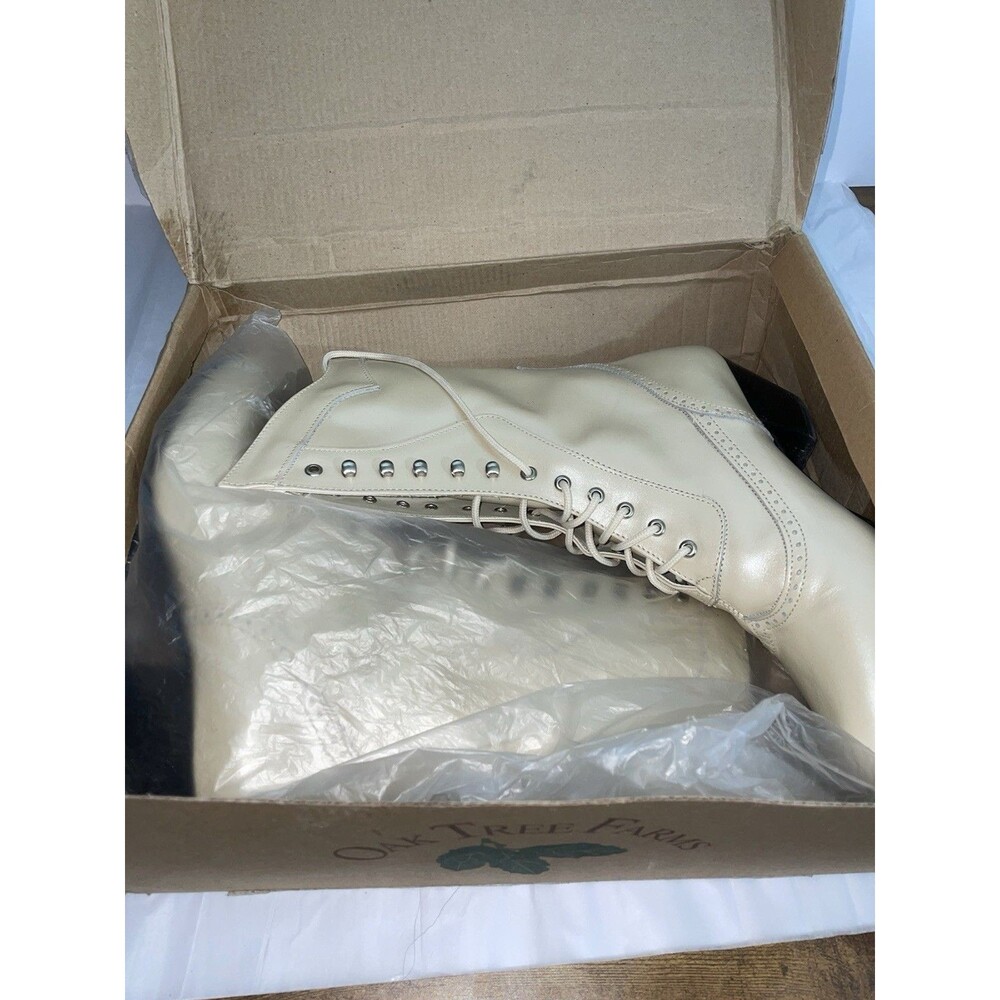 Oak Tree Farms Victorian Granny Bridal Boots Off White Leather Lace Up 6.5 NEW